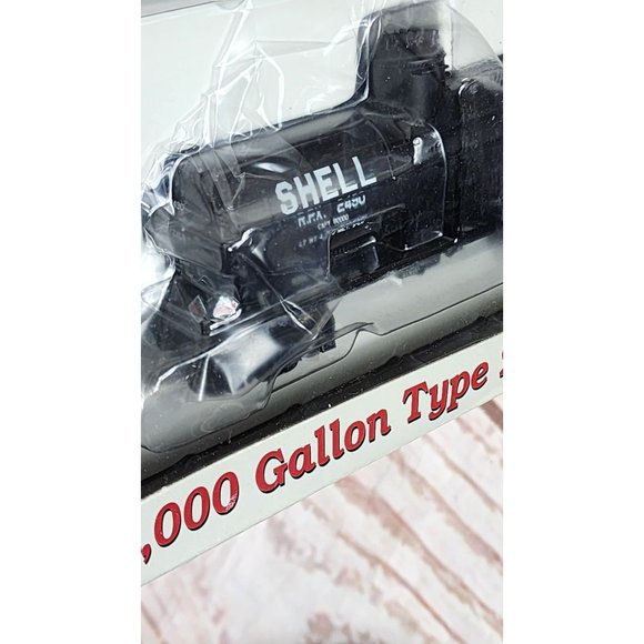 Life Like Trains Proto 2000 Series 8000 Gallon Riveted Tank Car Model Train - Picture 15 of 16